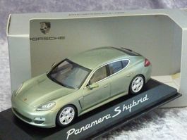 Porsche Panamera S Hybrid  1:43