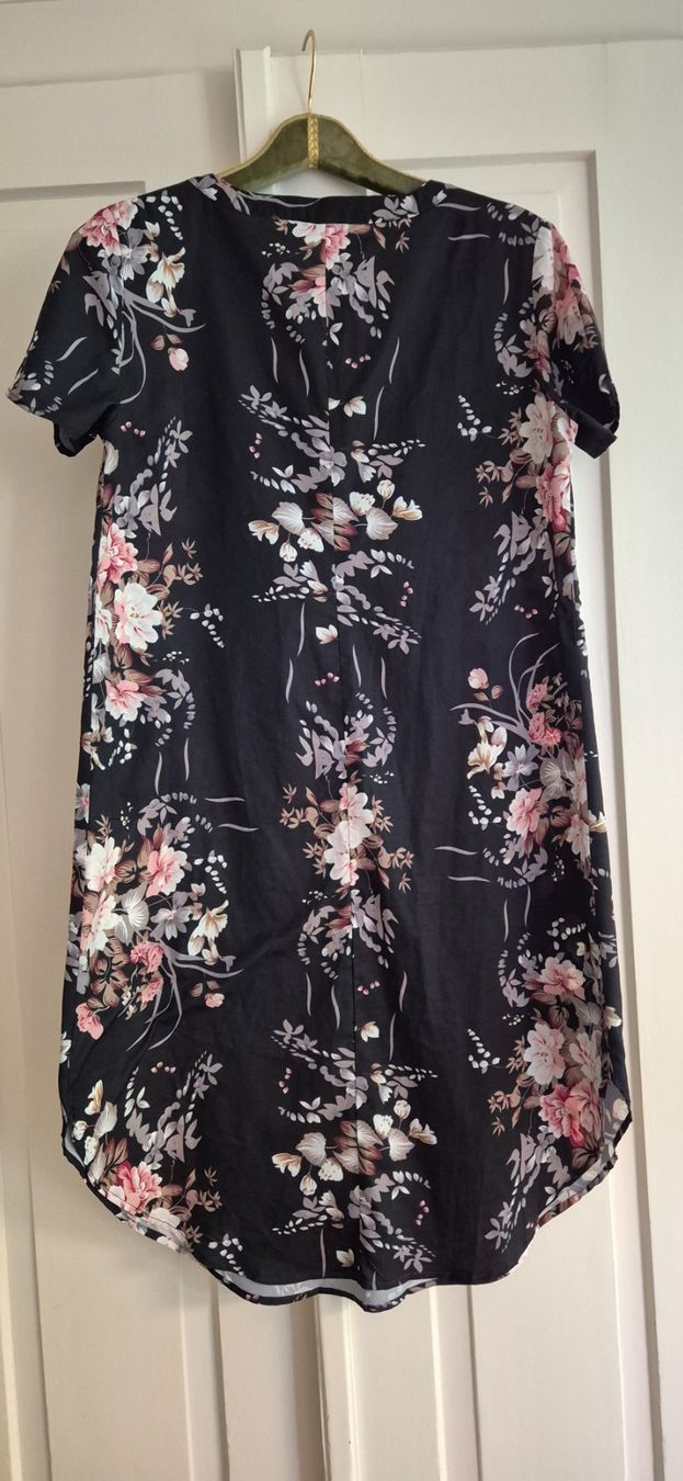 Shein Kleider: Leichtes Sommerkleid von Shein – Gebraucht aus St. Gallen von Mar_cx6m 1
