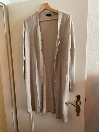 Strickjacke AKRIS 100% Wolle Beige lang Grösse S guter Zusta