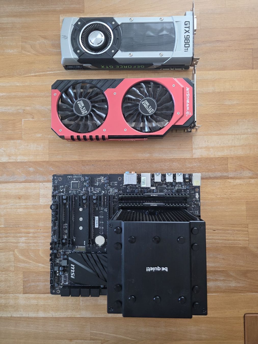 PC: Mainboard mit zwei Grafikkarten – Usato da Stein AR venduto da Marvelgirl2001