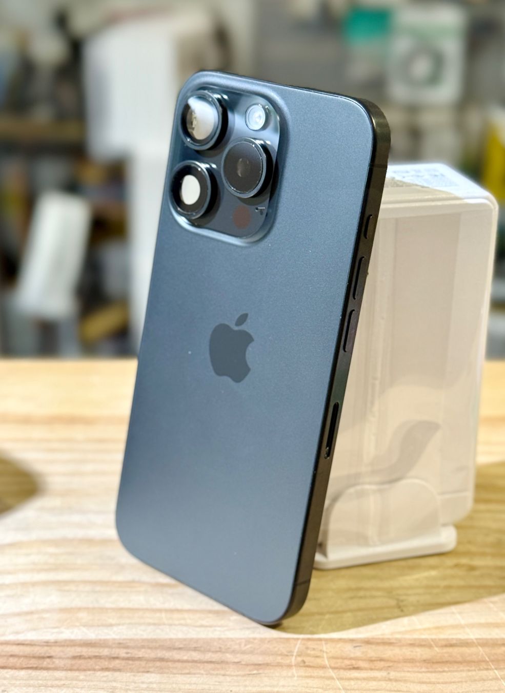Apple Handys / Smartphones: Châssis Complet iPhone 15 Pro MAX NOIR – Gebraucht aus Morges von DA-repa 1