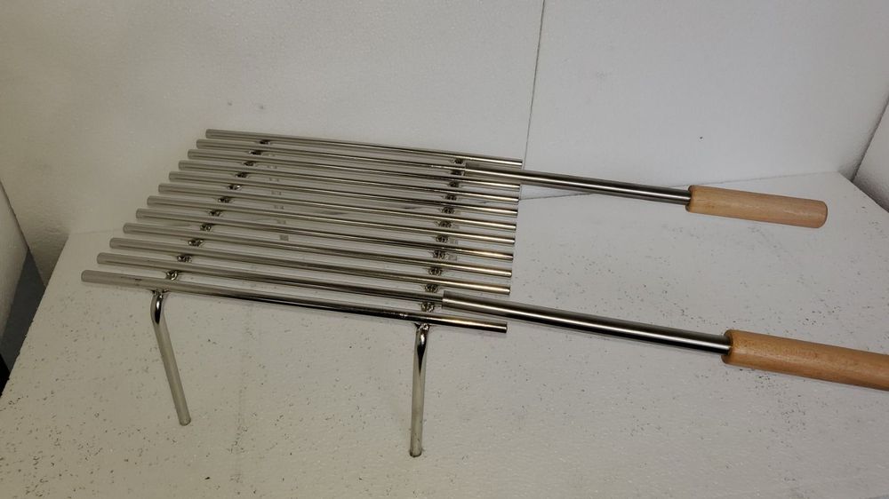 Lisa Luxury Grillrost Für Füße/Arrosticini – 37x13 Cm, Aus Verchromtem Eisen, Klappbarer Griff