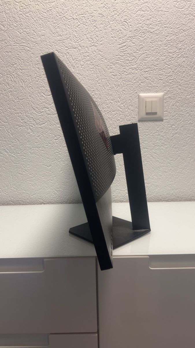 Monitor: Écran pc gaming 144hz HP OMEN 25 – Usato da Martigny venduto da ale_5gzg 4