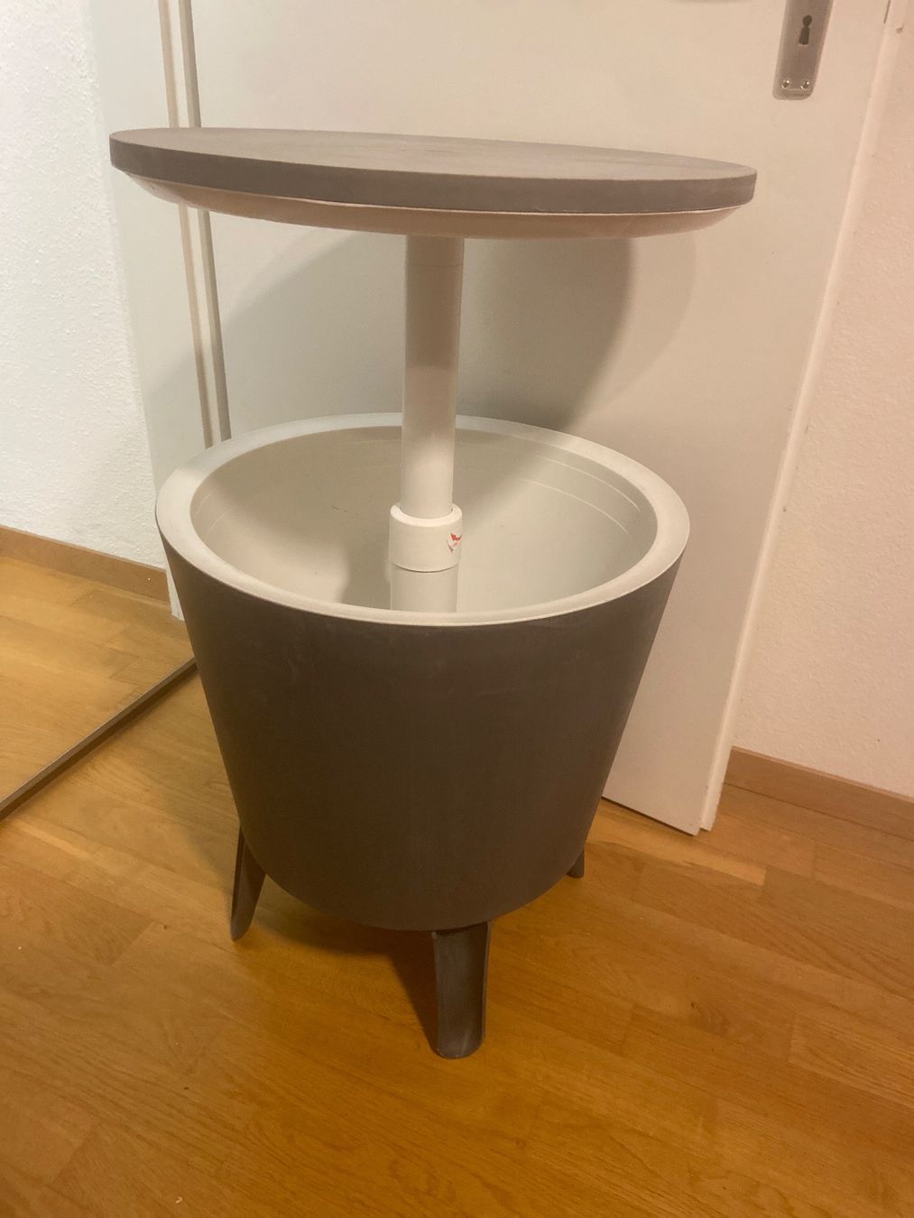 Réfrigérateurs et refroidissement: Kuehlbox / Bar von D-Vision – D'occasion à Meilen par rowland534 3