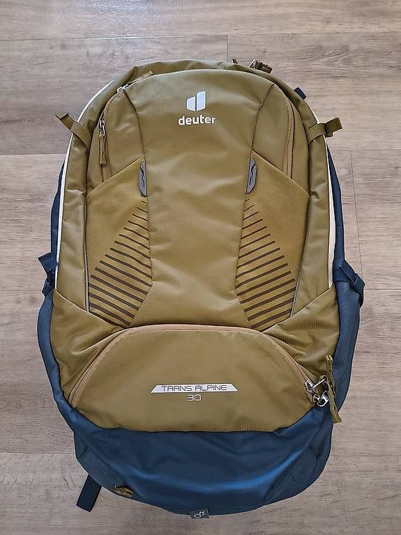 Rucksäcke: Sac à dos Deuter trans alpine 30 – Gebraucht aus Botterens von laurey38