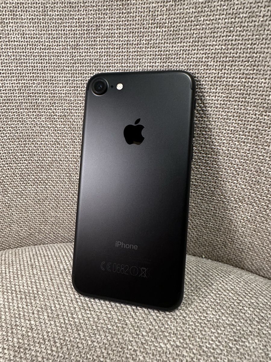 Apple Telefoni cellulari / Smartphones: iPhone 7 schwarz – Usato da Hägendorf venduto da neon09 2