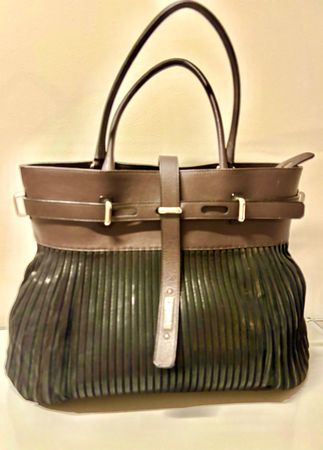 Edle Handtasche aus Leder
