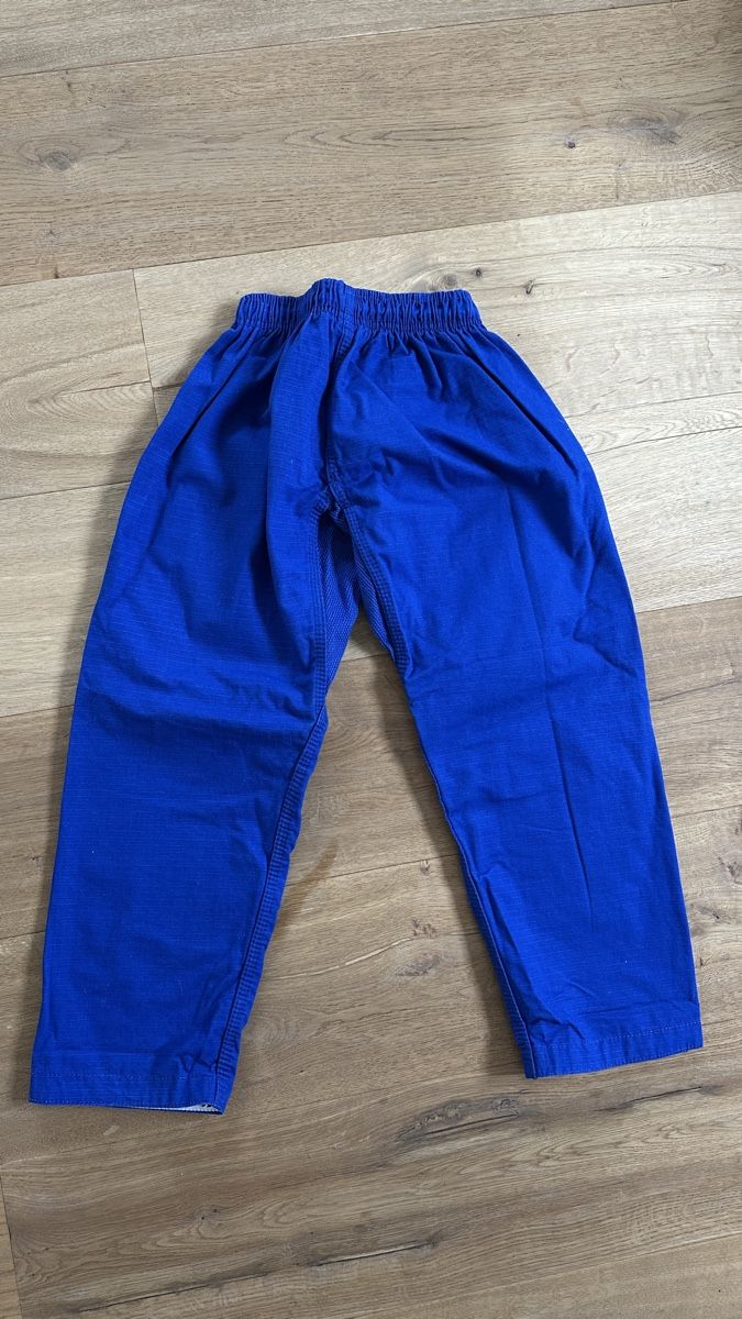 Internationale Kunst: Kimono Jiu-Jitsu  Igor Araujo Taille C-1 – Neu (gemäss Beschreibung) aus Commugny von rus_my8v 4