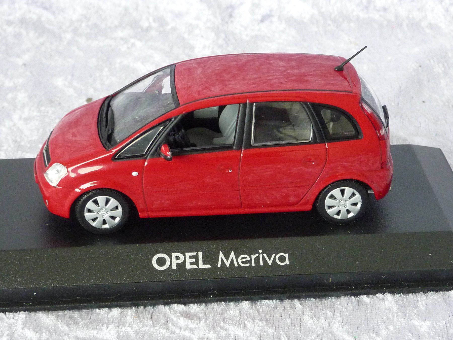 Minichamps Modellini d'auto: Opel Meriva 1:43 – Nuovo e nell'imballaggio originale da Dürrenäsch venduto da modellautos4you 2