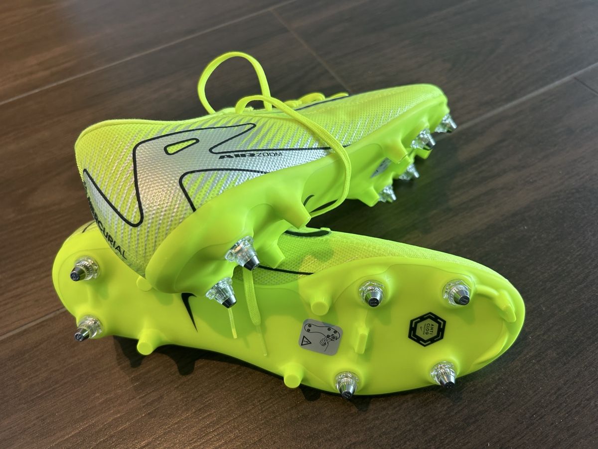 Nike Herrenschuhe: Nike Stollenschuhe Gr. 45.5 – Neu und originalverpackt aus Rothrist von kiki8181 1