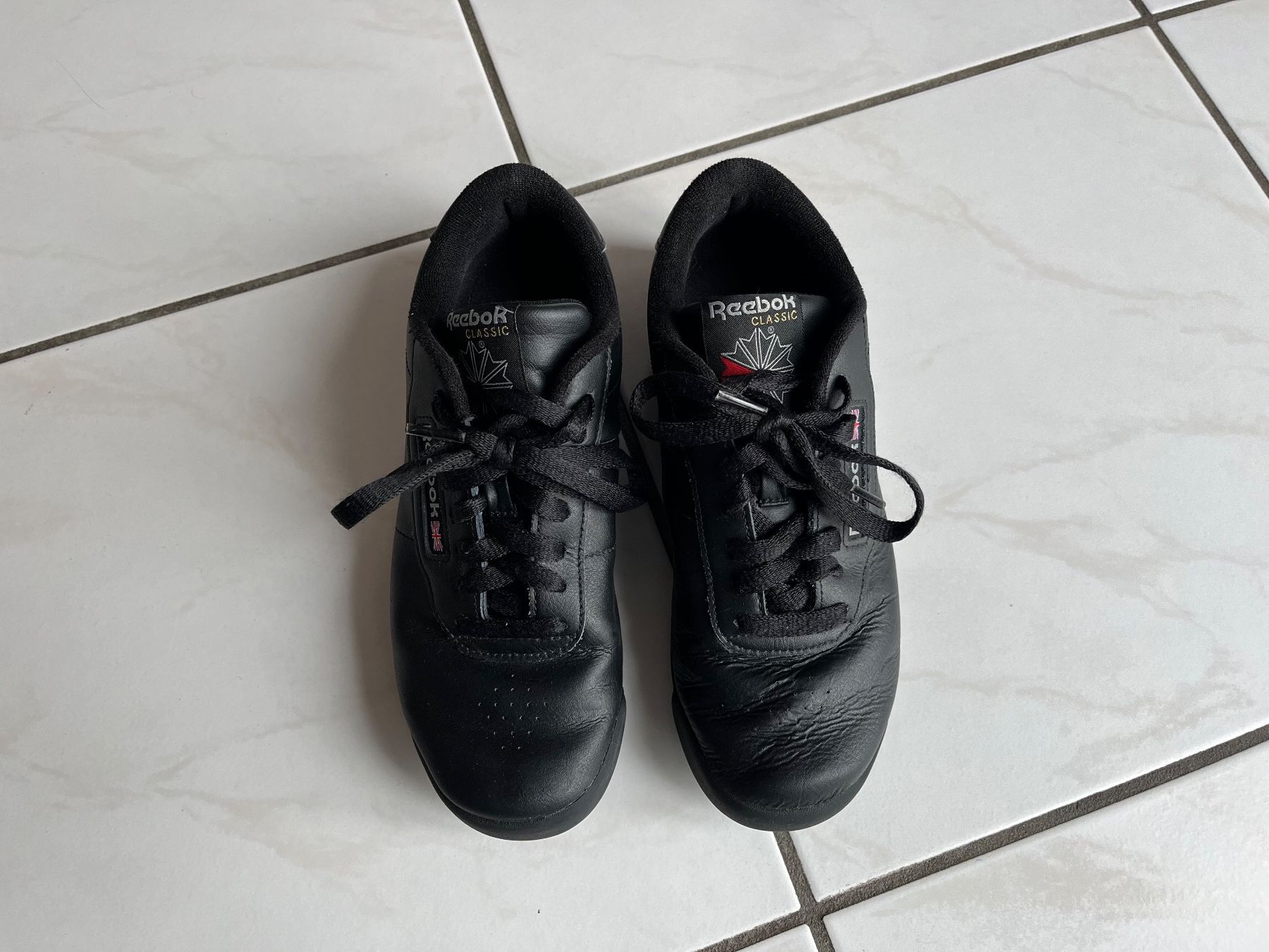 Reebok Scarpe da donna: Baskets Reebok Classic Princess pointure 37,5 – Usato da Montalchez venduto da Azurea79 1