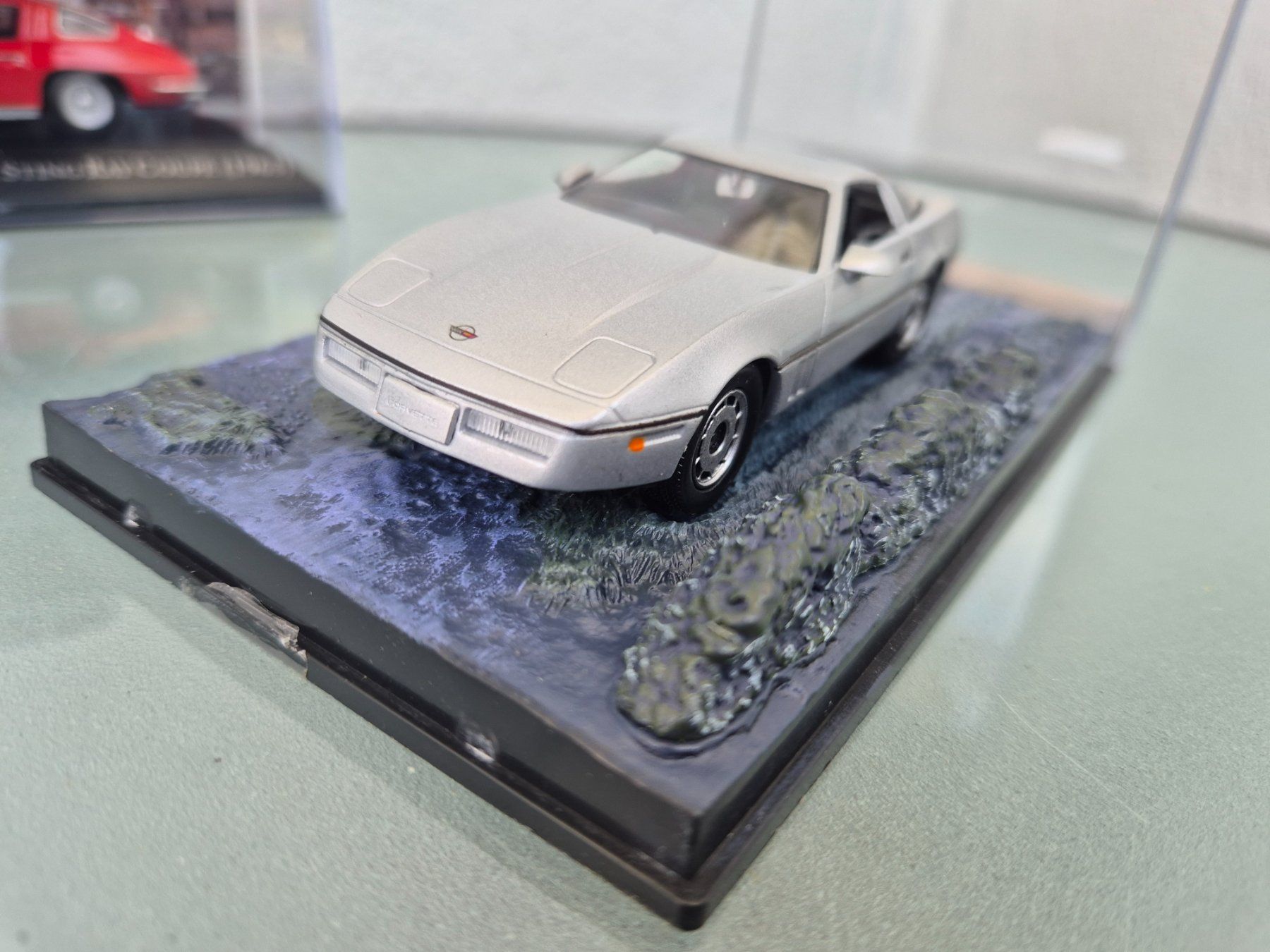 Chevrolet Modellini d'auto: Chevrolet Corvette James Bond 1:43 – Nuovo (secondo la descrizione) da Oberbuchsiten venduto da laffite54 6