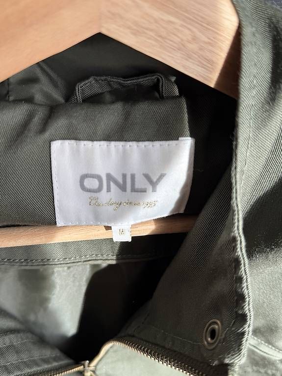 Jacken: Übergangsjacke – Gebraucht aus Heiligkreuz (Mels) von Chliniii 1