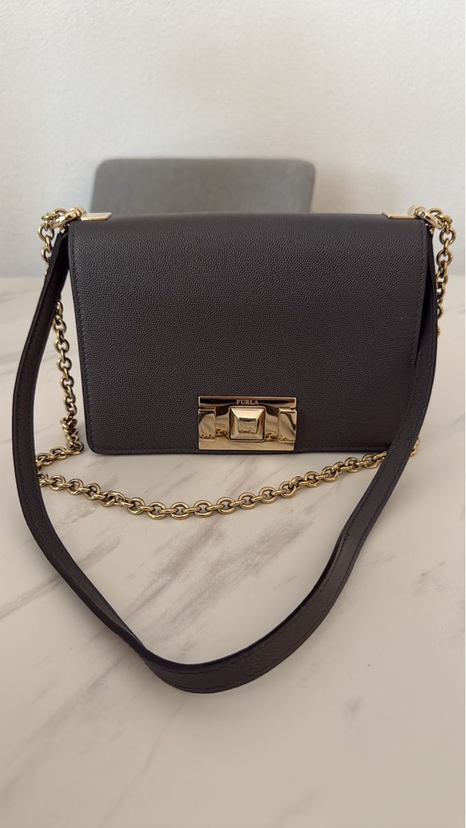 Furla Borse da donna: Furla Damen Tasche Leder grau – Usato da Niedergösgen venduto da RobSim94