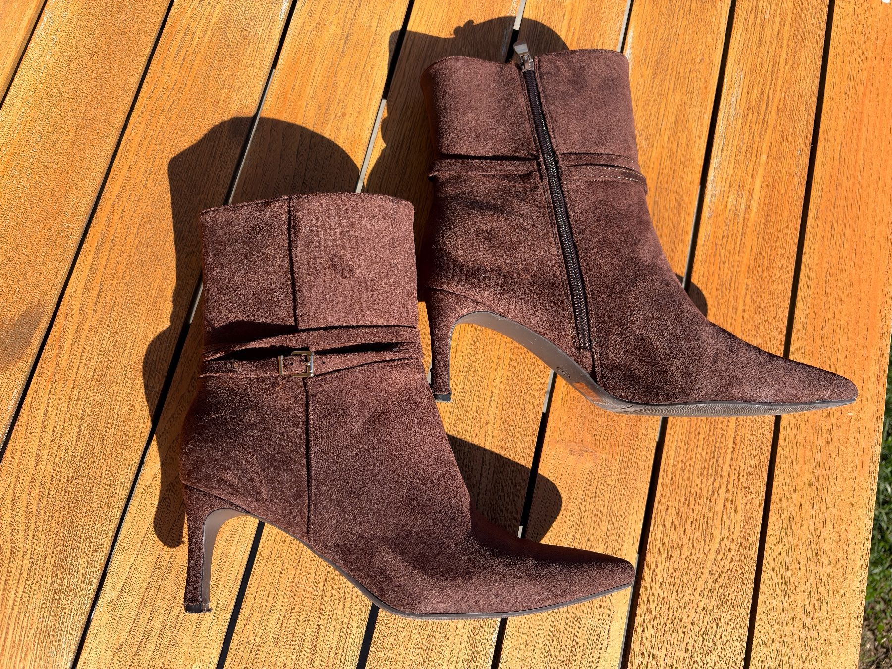Damenschuhe: Damen Stiefel Groesse 41 – Gebraucht aus Hombrechtikon von Dokmasa