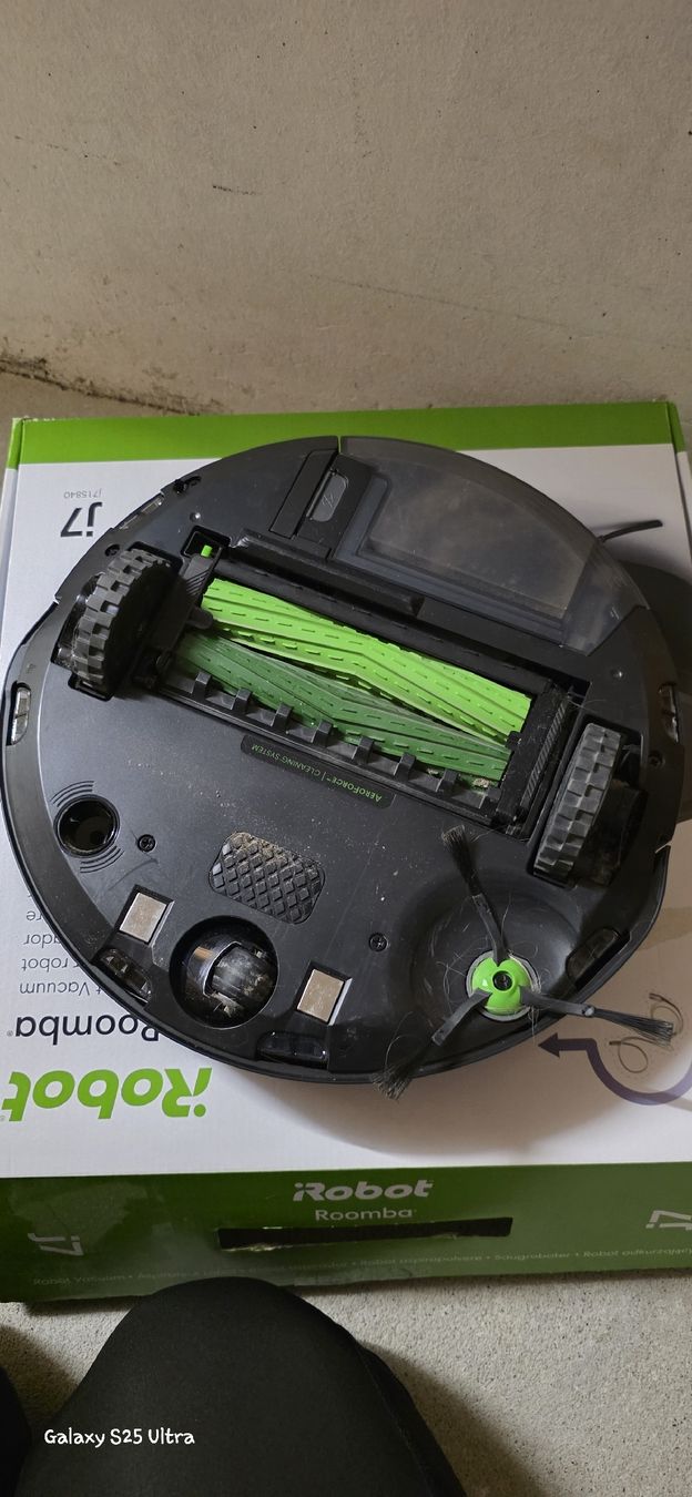 Irobot Aspirateurs & Accessoires: Saugroboter iRobot Roomba J7 mit Zubehör – D'occasion à Hildisrieden par Ladygirl97 4