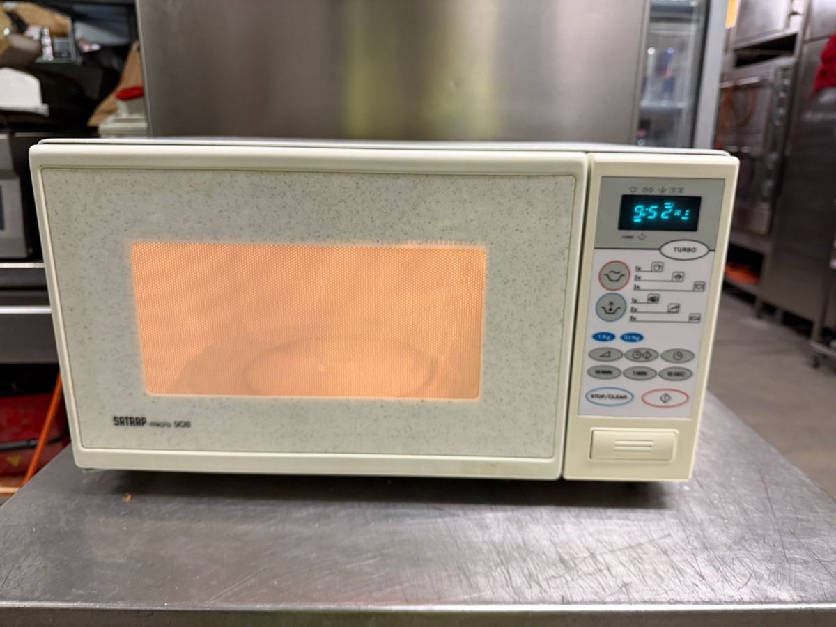 Elettrodomestici da cucina: Mikrowelle – Usato da Rupperswil venduto da Tinka88