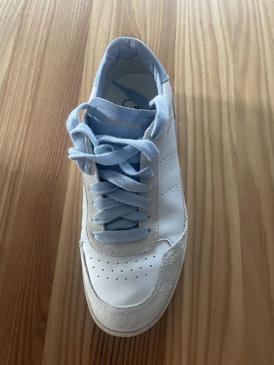 Copenhagen Chaussures femmes: Copenhagen Studios Sneaker weiss hellblau Grösse 37 – D'occasion à Heiden par ring77
