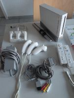 Nintendo Wii Konsole + 2 Controller + 9 Spiele + Zubehör