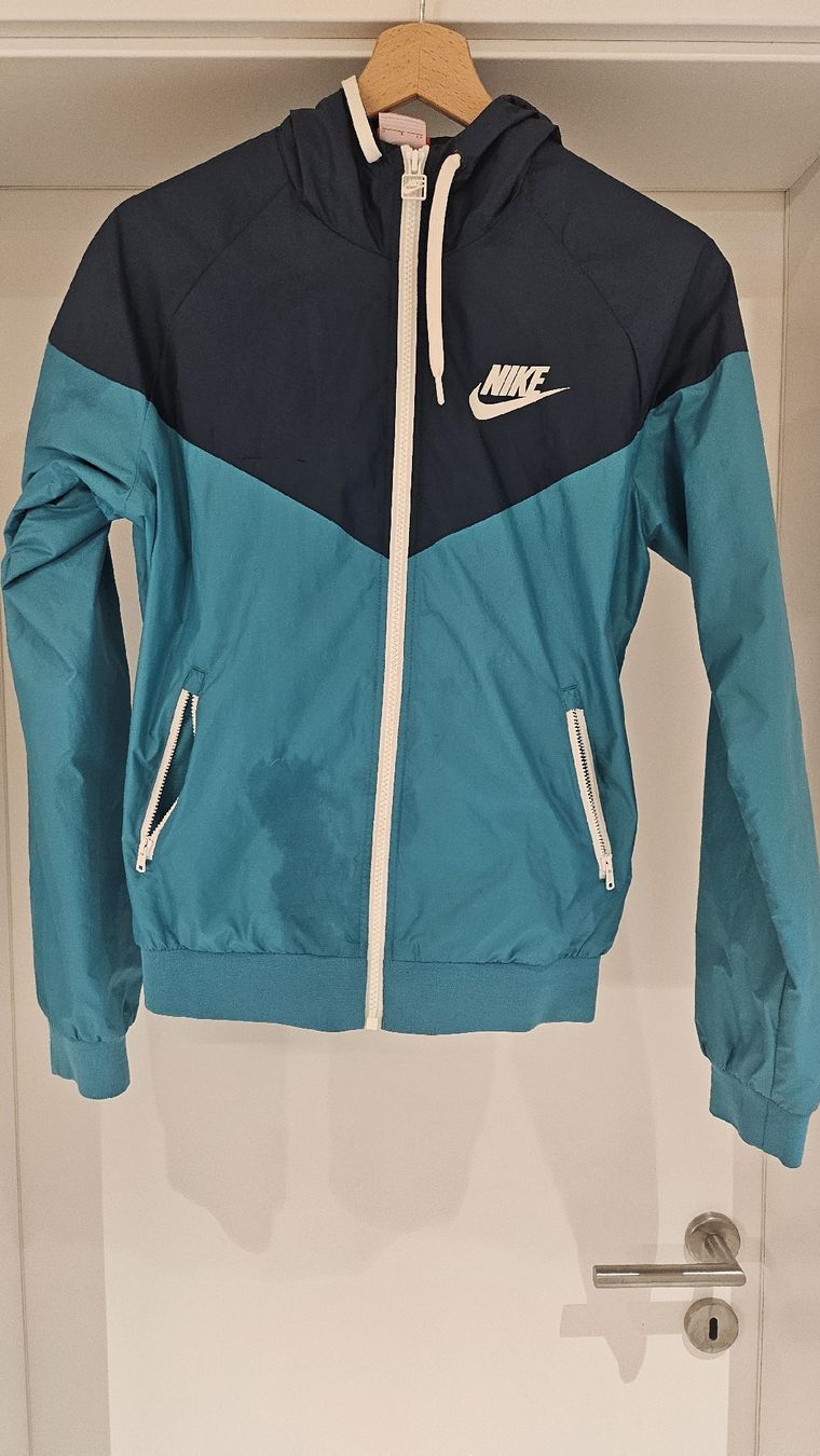 Nike Giacche: Nike Windjacke – Usato da Buchs SG venduto da Tscherfi