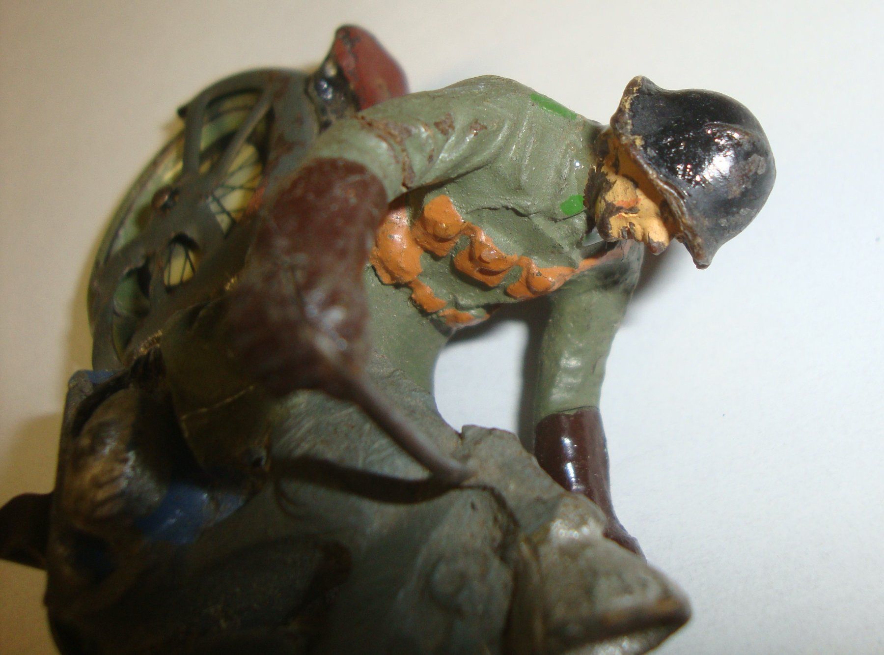 Statuette: Motorradfahrer 2.WK, Soldat, Elastolin? und Blech Kradfahrer – Usato da Winterthur venduto da halle07 3