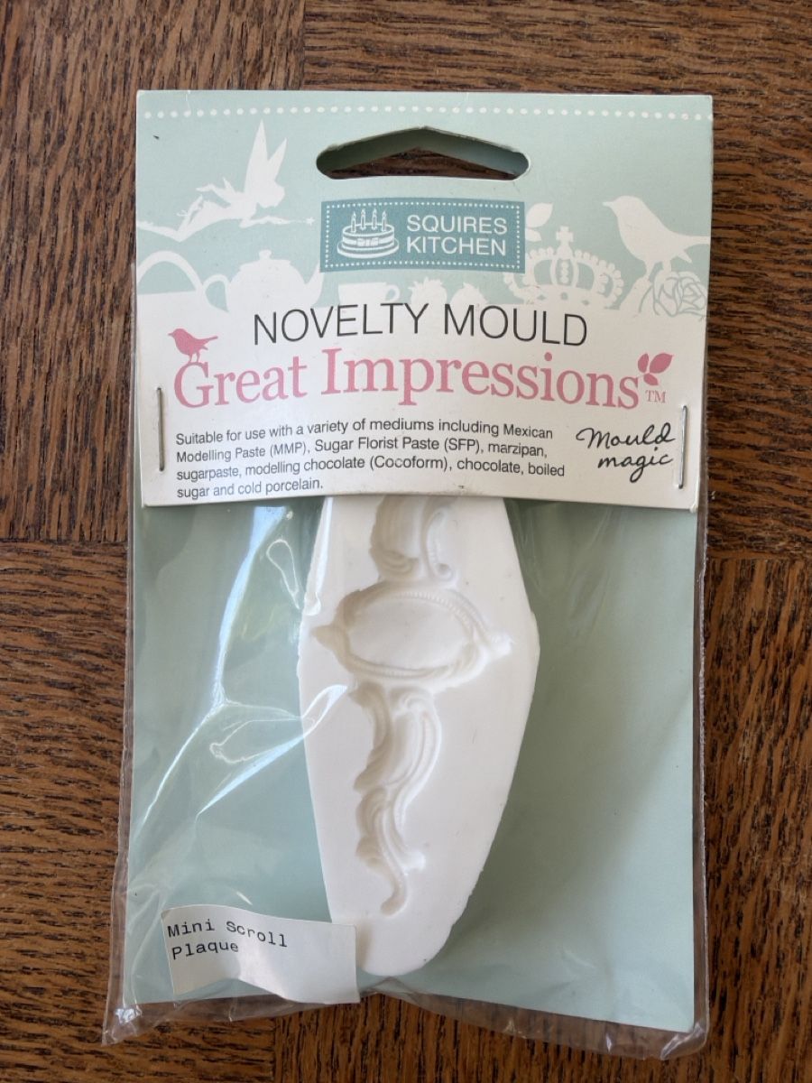 Moules à gâteaux: Silikon Backform Squires Kitchen Mini Scroll Plaque neu – Neuf avec emballage d'origine à Luzern par Seyla_11