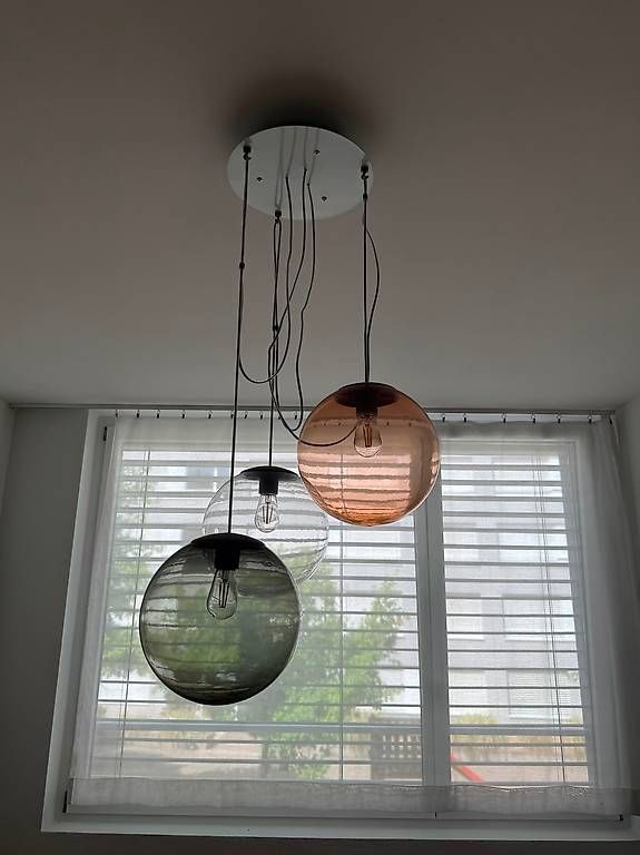Lampade: Lampe mit 3 Kugeln und Dimmer – Usato da Zürich venduto da Elleinaz 1