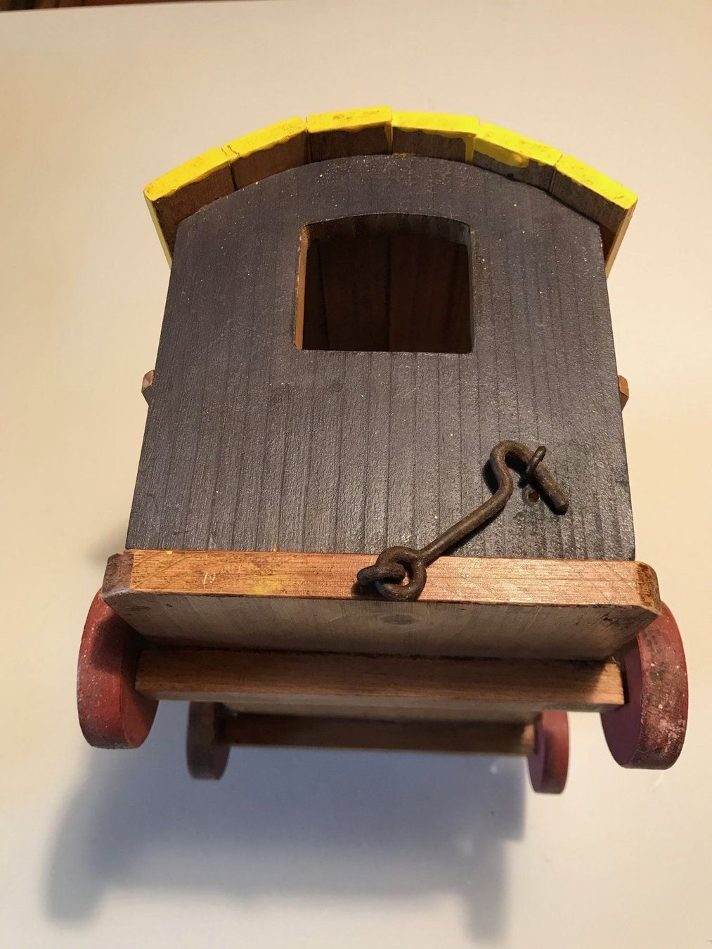 Articoli in legno: Roulotte de cirque en bois peint – Usato da Ste-Croix venduto da mjmg 4