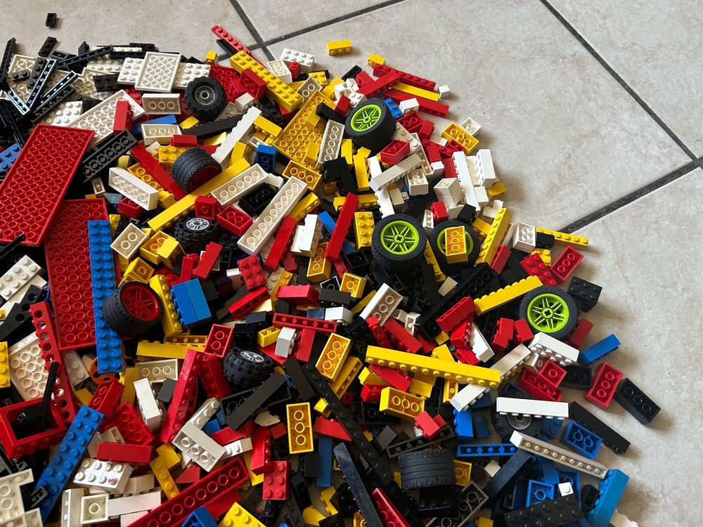 Lego Kit di costruzioni: Lego diverse Steine ca. 3KG – Usato da kleindöttingen venduto da schatzfinder 2