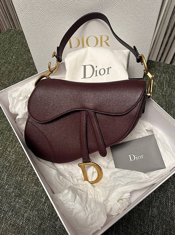 Borse da donna: Dior Saddle Bag medium, neuwertig.  – Usato da Dübendorf venduto da lilasonderbar