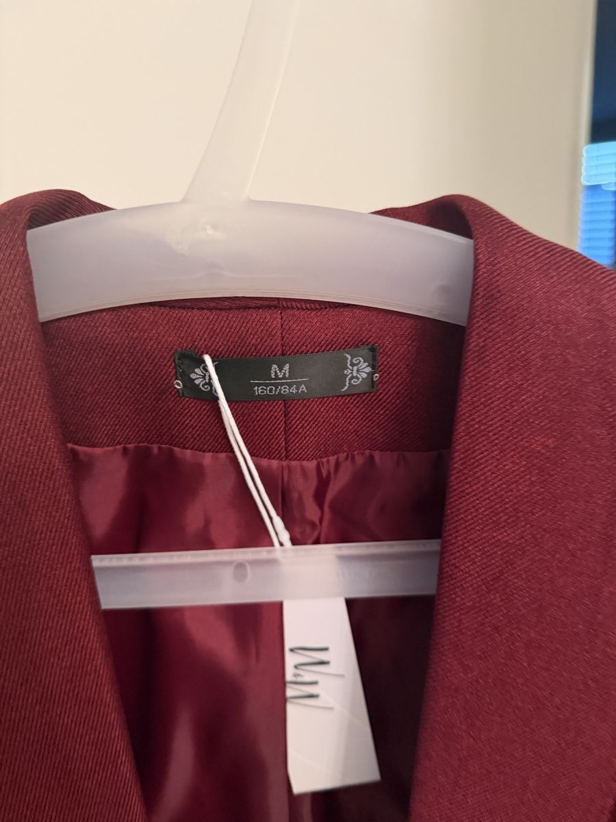 Giacche: Taillierter Blazer Bordeauxrot – Nuovo e nell'imballaggio originale da Dietikon venduto da meeelissaa 4