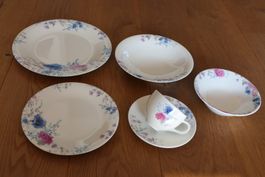 Geschirrset Bone China Blumendekor Fleur Blau & rosa 36-Tlg.