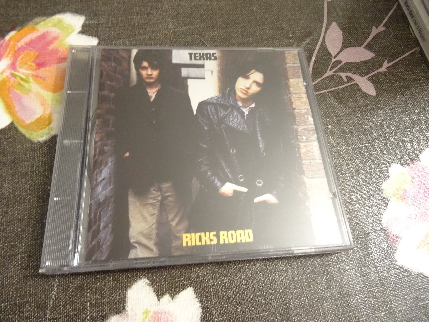 CDs: Texas - Ricks Road CD – Gebraucht aus Olten von Disc-Ausverkauf