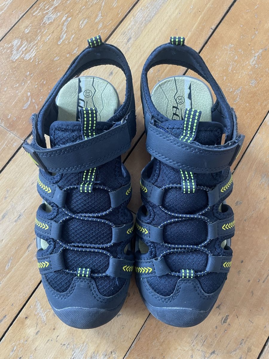 Scarpe per ragazzi: Sandalen Gr. 33 – Usato da Hildisrieden venduto da ChiaraZ