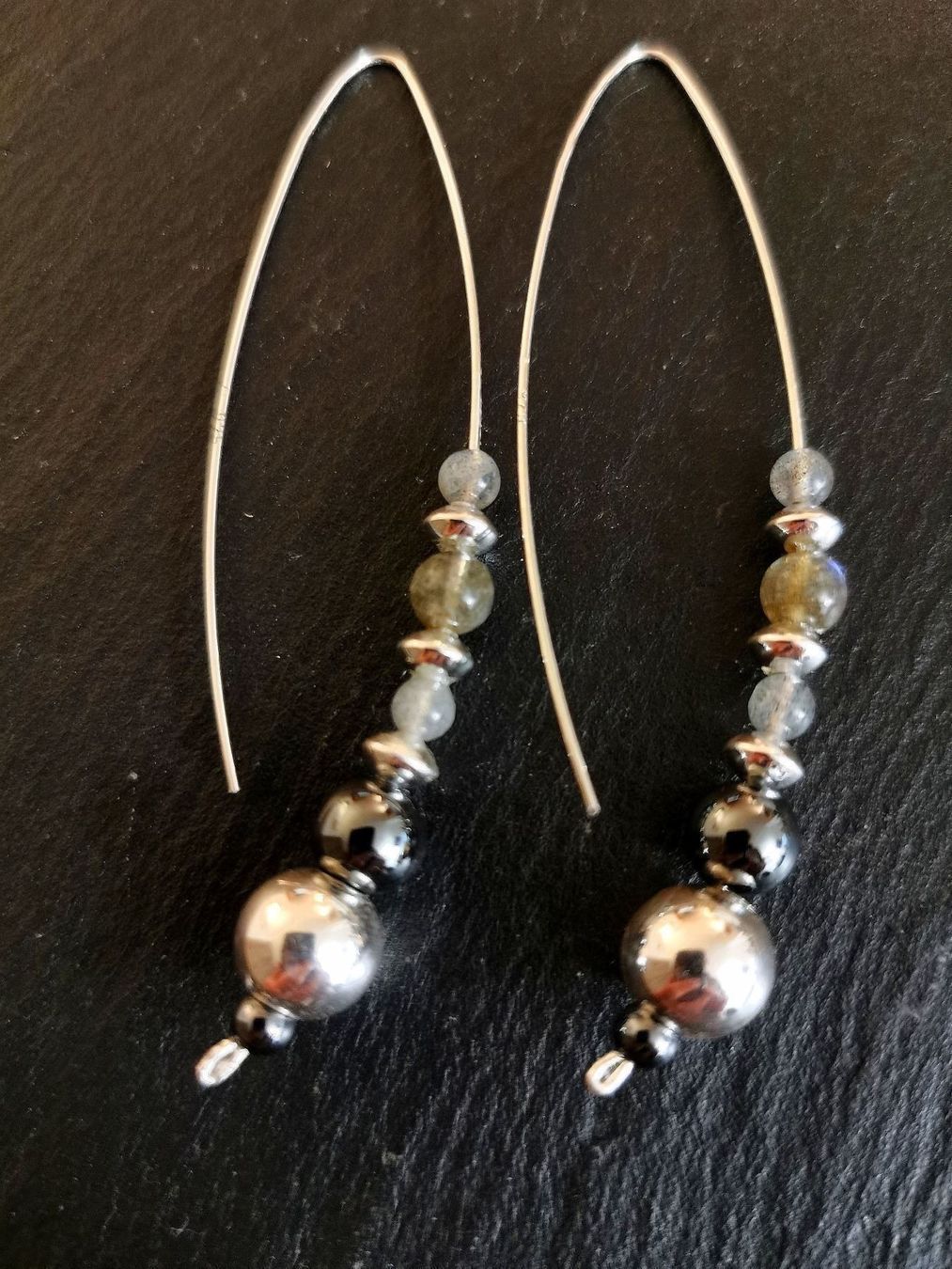 Ohrringe & -stecker: Boucles d'oreilles Ag 925 et Labradorite – Neu und originalverpackt aus Veyrier von Leilazizou
