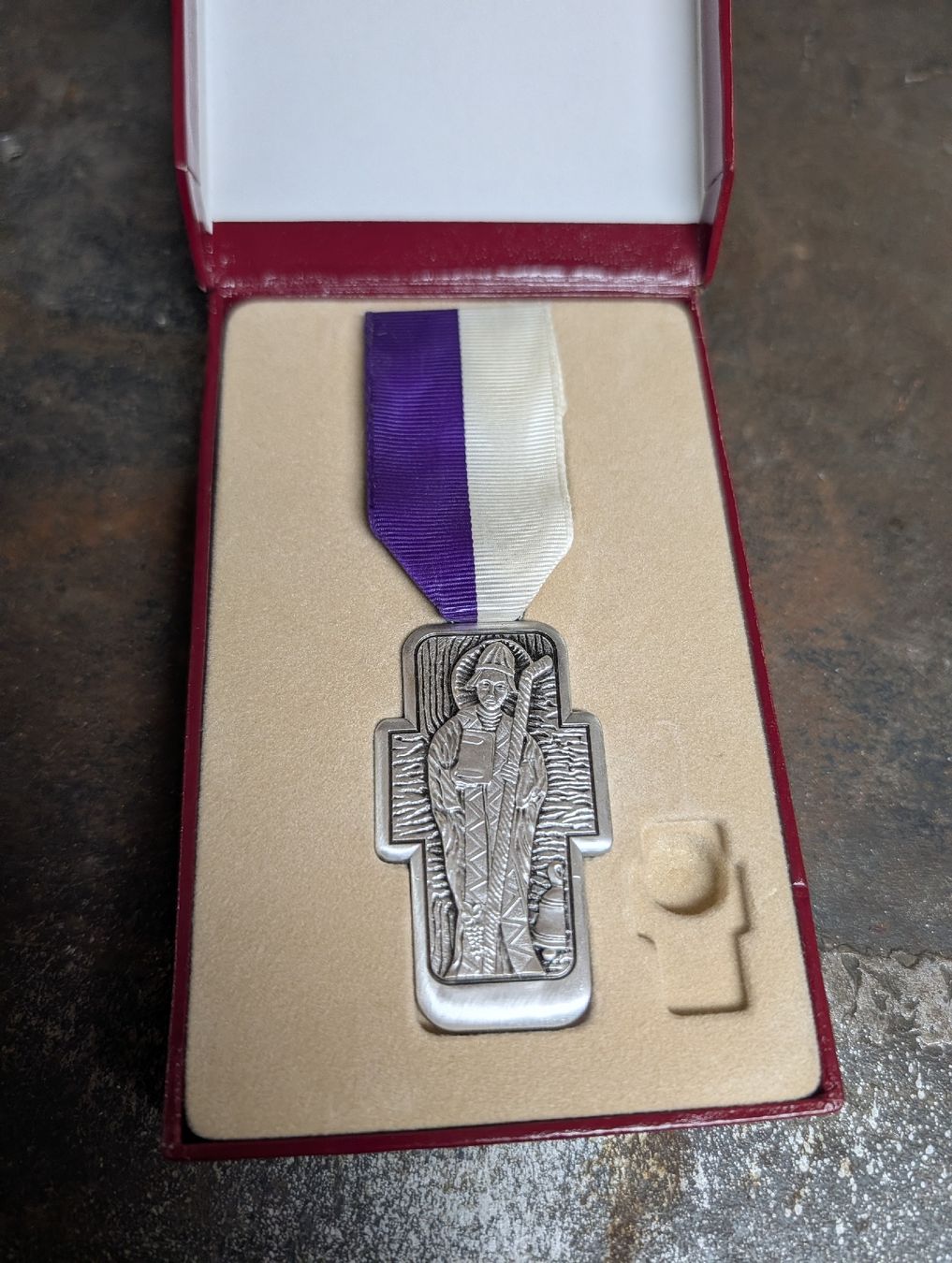 Medaglie: Médaille ecclésiastique Pro Diocesi Sedunensi – Usato da La Place (Ayent) venduto da s4c4