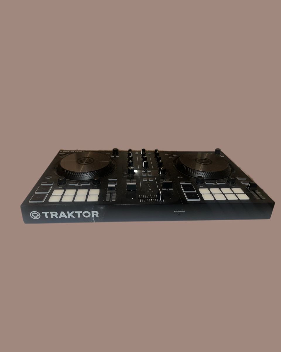 Traktor Mischpulte: Traktor Kontrol S2 MK3 – Gebraucht aus Bern von wwiewonka
