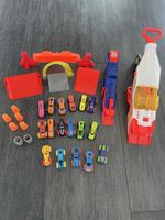 Nerf Nitro Set mit 2 Blaster und 17 Rennwagen, wie neu!