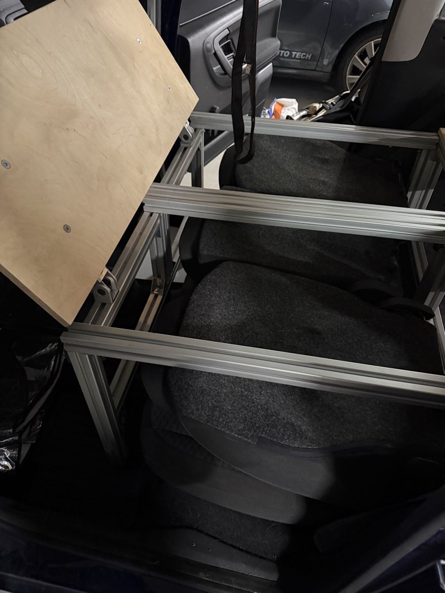 Mobilhome: Roomster Camping-Einbau – Usato da Sattel venduto da sol_5z6z 4