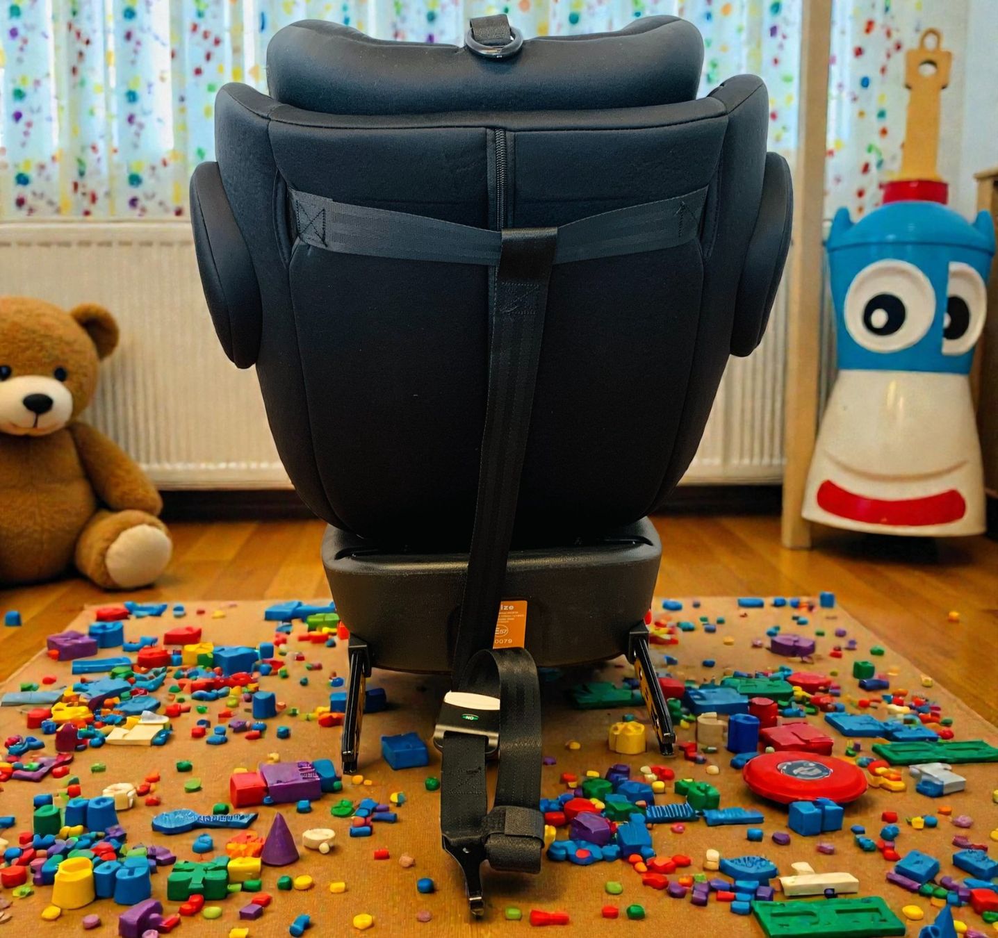 Auto-Kindersitze: ISOFIX Autositz iSize 40-150cm ECE R129 Anthrazit/BLACK NEU – Neu und originalverpackt aus Bergdietikon von shopAgent 4