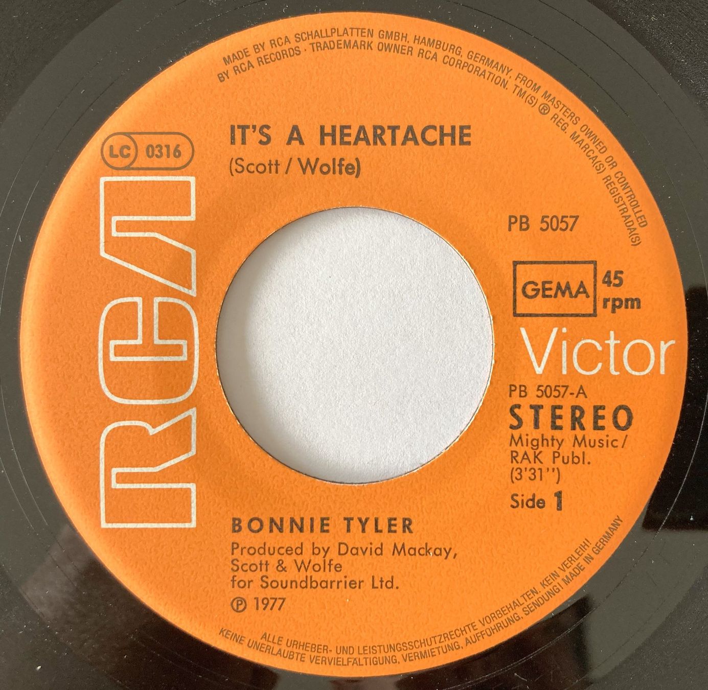 Vinyles: BONNIE TYLER - IT'S A HEARTACHE – D'occasion à Bottens par hotter-than-hell 2