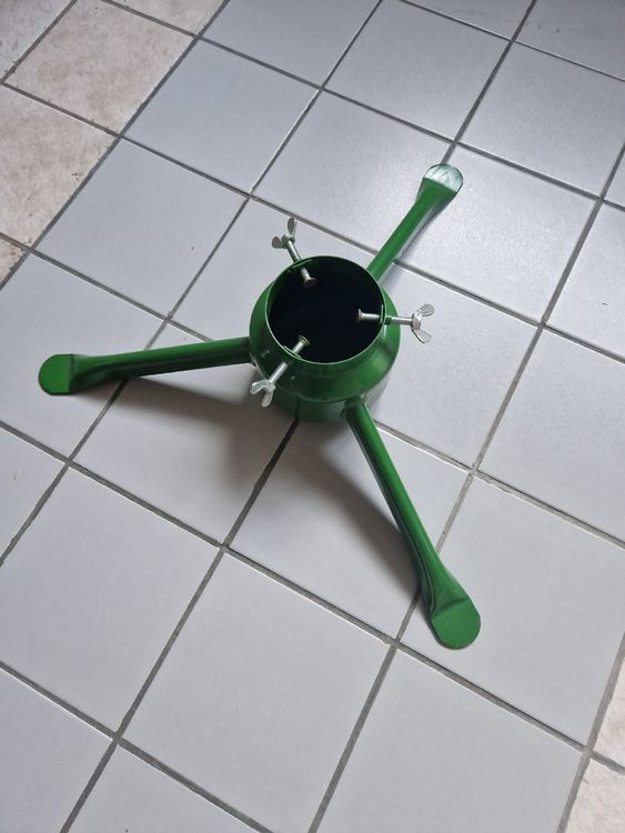Weihnachtsbaum Ständer Grün Metall Max 10cm Durchmesser Kaufen auf