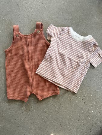 H&M Baby Set Latzhose und T-Shirt Grösse 68 gebraucht
