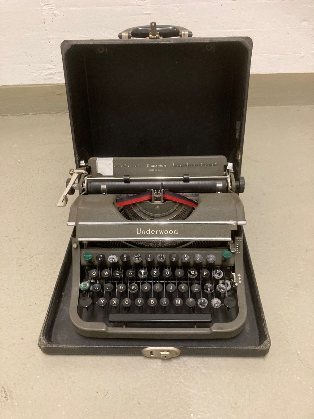 Underwood Macchine da scrivere: Schreibmaschine Underwood – Usato da Basel venduto da JBucher01