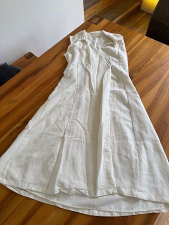 Tolles Kleid weiss ärmellos Wickeloptik Grösse XXS NWT