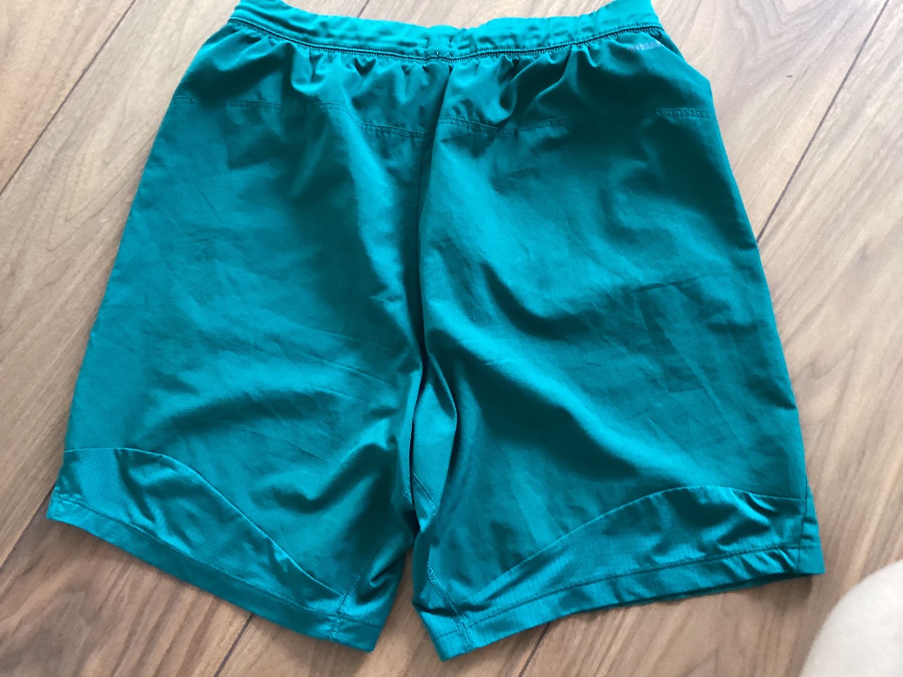 Adidas Hosen: Adidas Sporthose – Gebraucht aus Dachsen von Achohberg 2