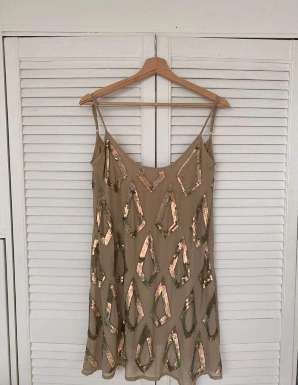 Kleider: Paillettenkleid Farbe Beige – Gebraucht aus Uster von Monika_OB