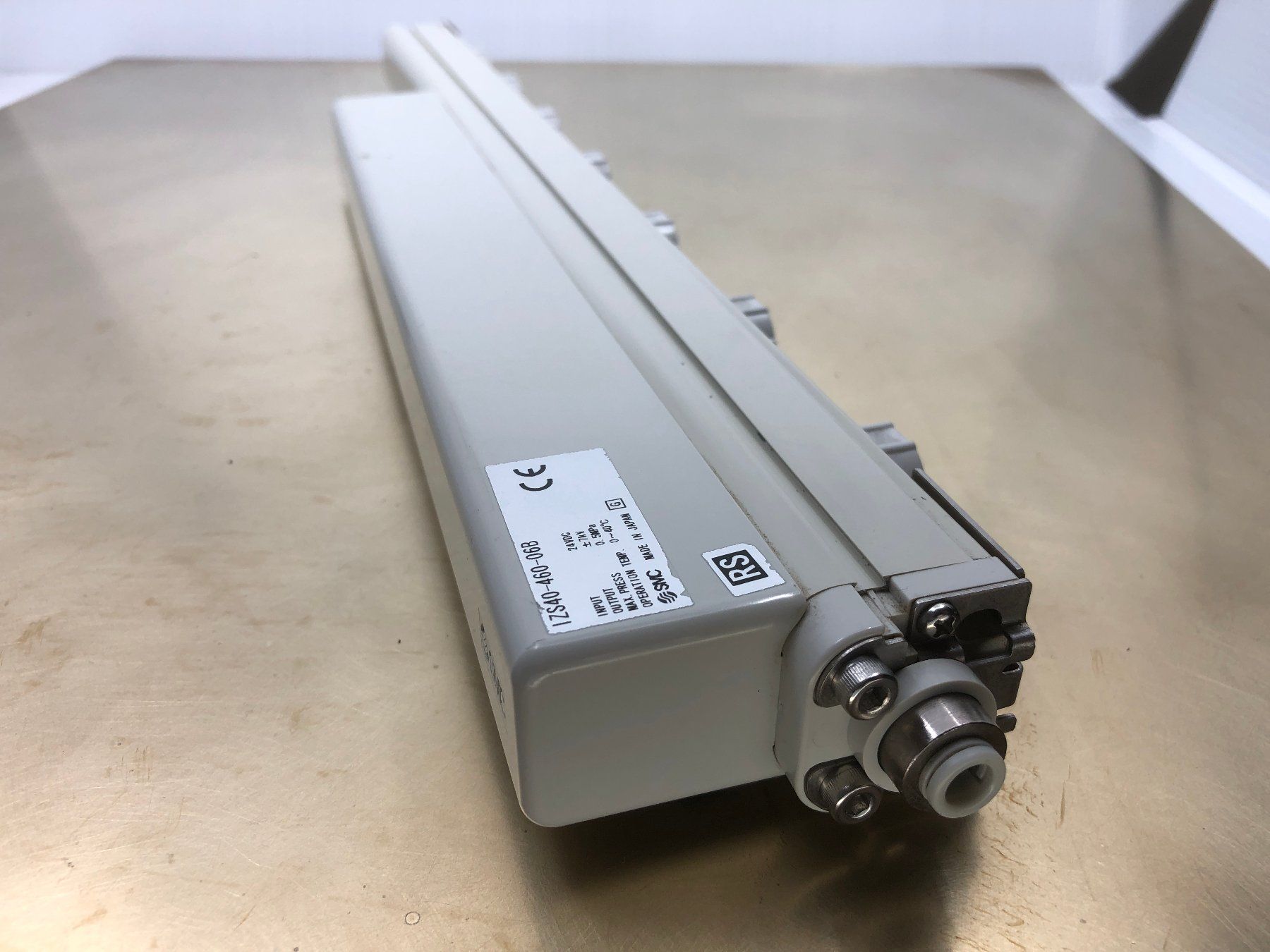 Componenti elettronici: SMC Ionizer izs40-460-06B – Usato da Laufenburg venduto da Sirluger 2