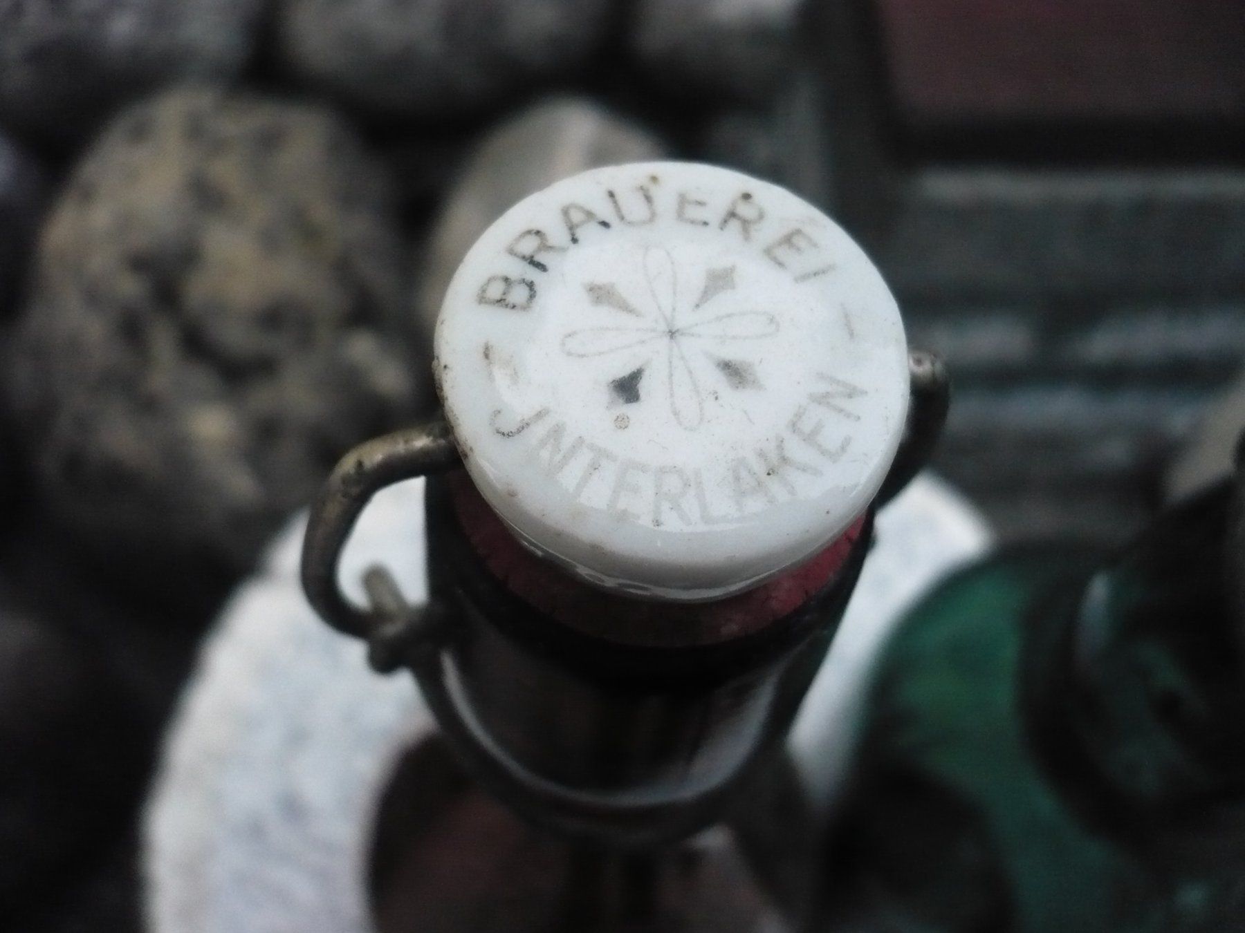 Verres, cruches & bouteilles: 2x BRAUEREI INTERLAKEN – D'occasion à Biberist par Urmel 2