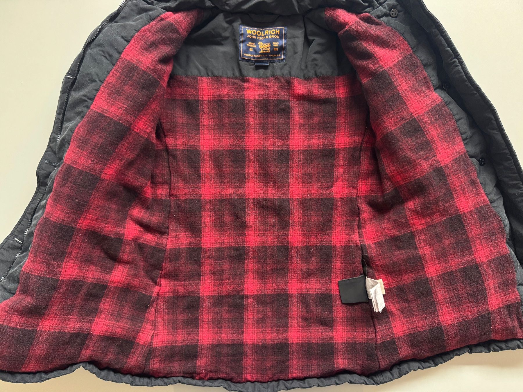 Woolrich Giacche: Woolrich women jacket Sz M Thinsulate – Usato da Neuchâtel venduto da _Easy_to_Find_ 3